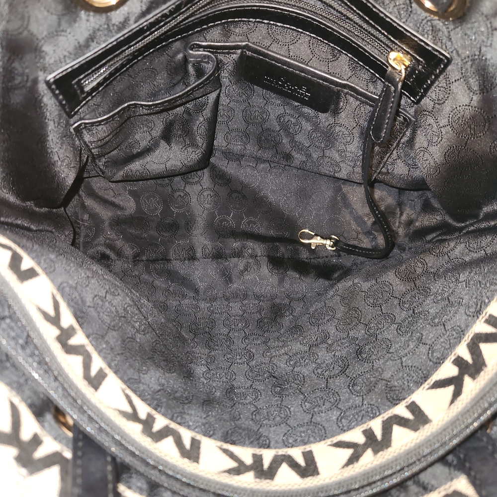 Michael Kors Signature Black and Tan Tote - Picture 12 of 14